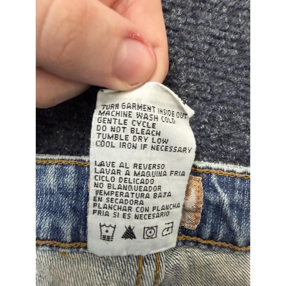 Y2K No Boundaries Cargo Capri Jeans Juniors 3 Light Wash Cuffed Stretch Denim